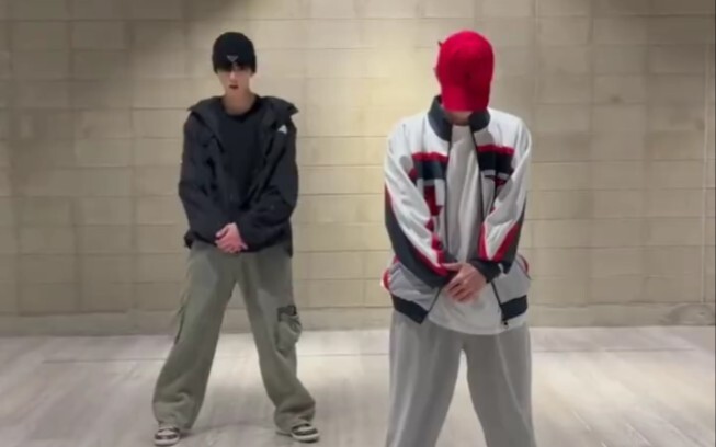 【ذا بويز】تحدي الشيء الجديد ليونهون وتشانغمين