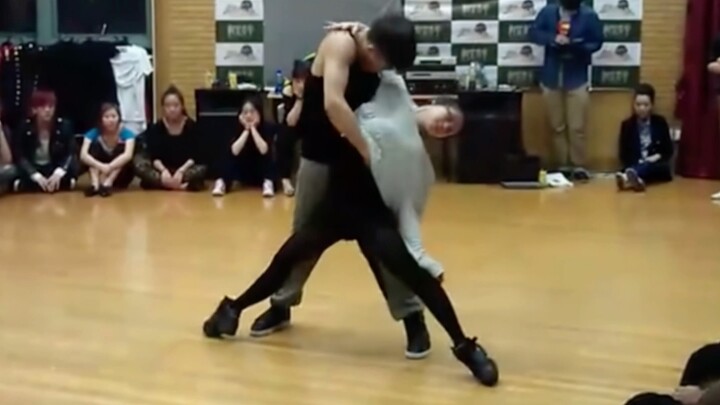 The masterpiece of the Dance Forest Competition! Tan Jianci's hip-hop + rumba, this is the strength 