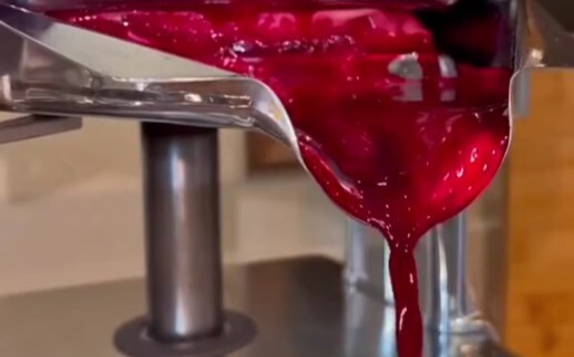 今天给大家伙榨个果汁