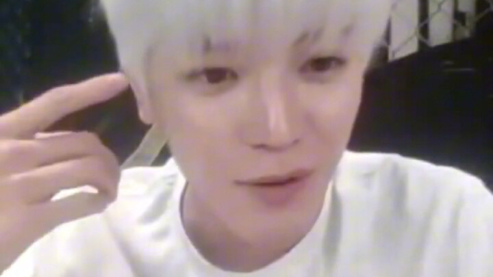 【Lee Tae-yong】Saat masa rookie, fanboy yang sudah lama mendukungnya langsung dikenali saat acara签售 p