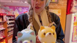 Hải Mã Quốc Tế Truyền Mai | Blogger nước ngoài hiện thực hóa ước mơ, đến khám phá cửa hàng "đồ chơi 