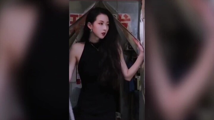 Ini salon rambut kok sepihak banget??