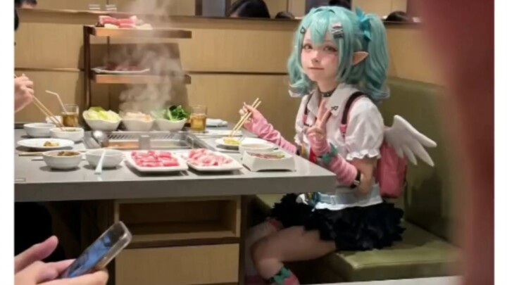I ran into Xiao Qianxia while eating at Haidilao