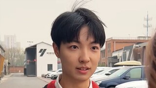 Yang dewasa sudah meneruskannya ke pacarnya!