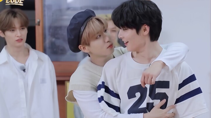 【Stray Kids】迷人的 性 感 舞 蹈