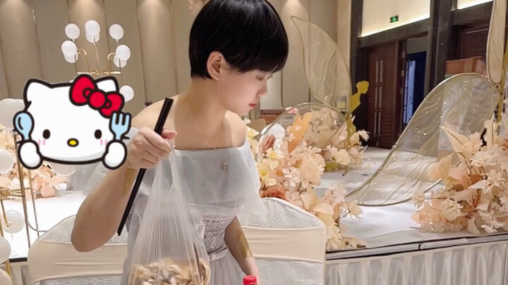 กะดึกไม่ต้องสั่งอาหารให้ฉันแล้ว ฉันกินของเหลือละกัน🤩#พยาบาลห้องฉุกเฉิน #จุ๊บจมูก#พี่เลี้ยงเด็ก#พยาบา