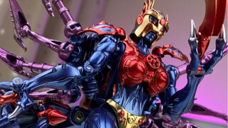 Thật là một con nhện to sáng bóng! Biến thể kim loại TA-Black Widow!