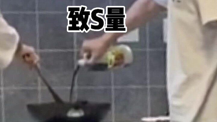 أمي، إذا رأيتِ هذا الفيديو، يرجى الإسراع لاصطحابي!