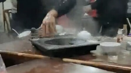 Tĩnh quan quần hùng tranh bá