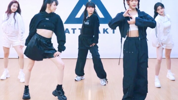 FIFTY FIFTY "SOS" new song dance practice room!