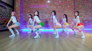 Ôn lại hit xưa| Nhảy cover Wiggle Wiggle của Hello Venus