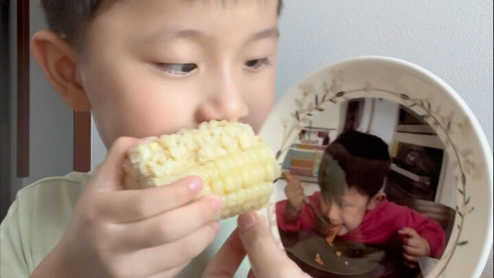 “头号老铁粉”又整新周边了