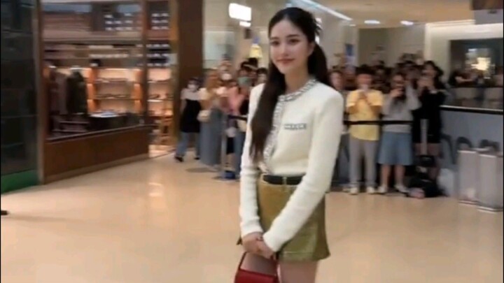 [24.11.08] FREEN AT THE GRAND OPENING OF #SelfPortraitxFreen EVENT (BKK) #srchafreen