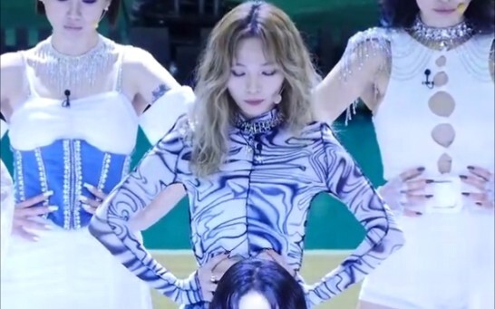220121 Mamadol (Mamadol, Mom is an idol) - WooAh Hip (Sunny) HD live