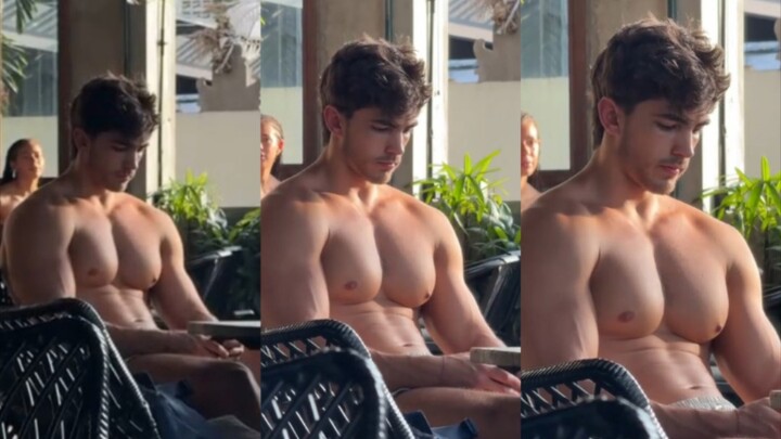 À... Vậy là còn cả phiên bản đầy đủ à? kylekuznik