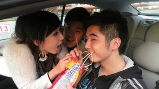 “以前的花絮才是真花絮，现在的花絮都开始演了....〞
