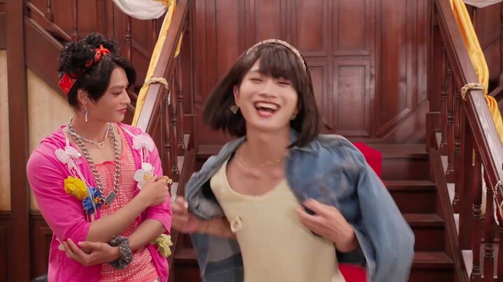 [Mature meat] Gal Sentai makes a grand appearance. Makeup artist: I will not allow No.1 Sentai Gojug