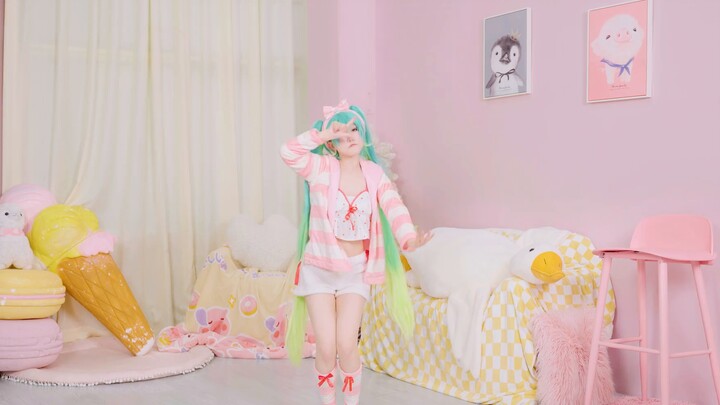 I am fun! Hatsune Miku! But the pajama version