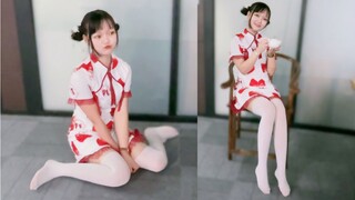 娇俏少女 草莓旗袍 一抹胭脂色~