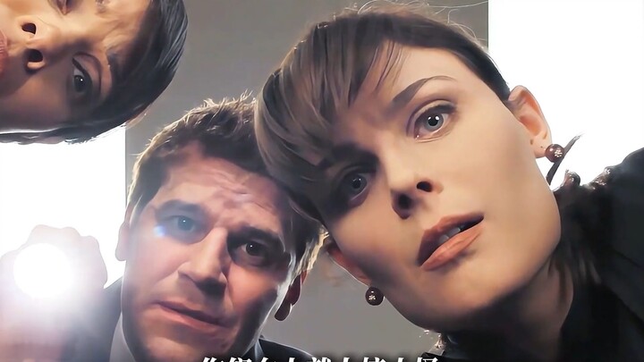 A binge-worthy drama is here: A beauty in the bathroom!