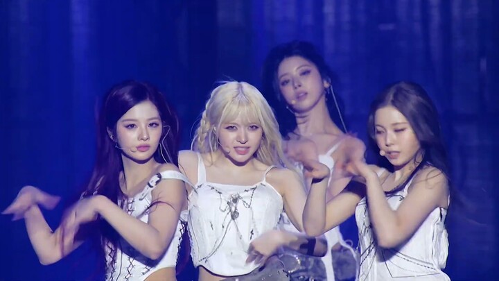 NMIXX Papillon performance