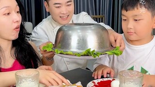 #Roti Beras Ungu Aku buat roti beras ungu buat anakku, tapi dia sepertinya tidak suka? ? ? #Wah, mur
