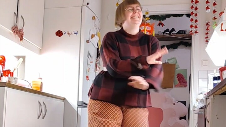 Thứ Ba Hoài Cổ Nhảy Múa