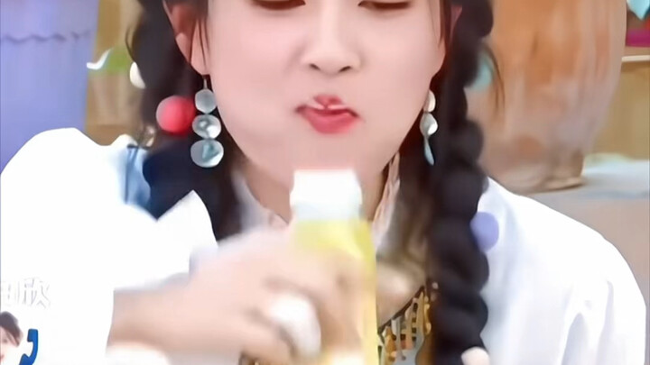 Haha, Xinxin’s reaction: “Yu Shuxin Esther” “Bai Lu”