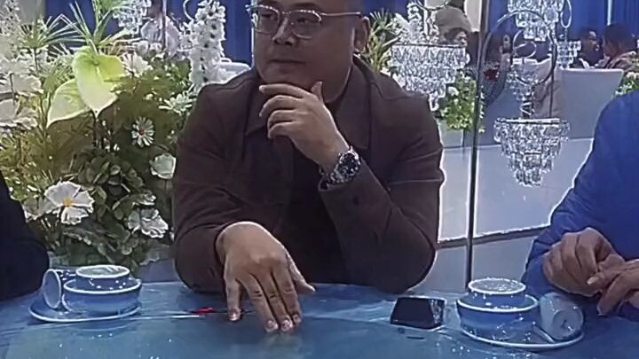 Aktifkan pengambilan otomatis saat makan di pesta