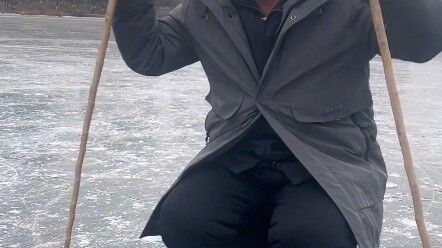 老前辈50后大爷教大家正确上驴姿势