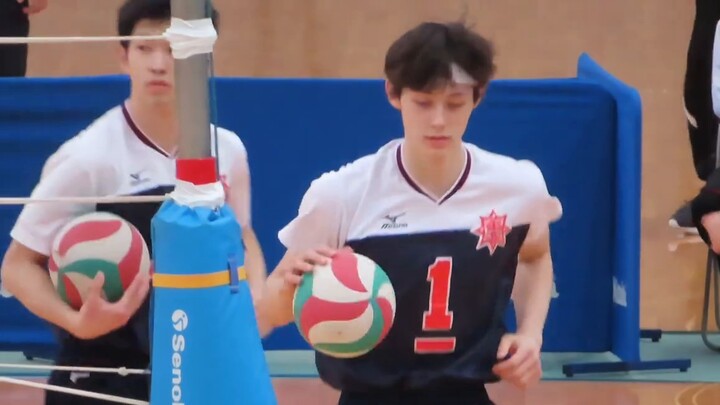 Falling in Love in 5 Seconds Tohoku High School Volleyball Team Captain Sakamoto Ayanagi's Burning Y