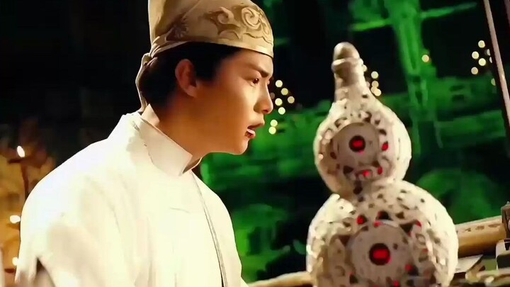 Everyone else is playing the comedy, but he’s the only one stuck in the tragedy—how epic he looks at