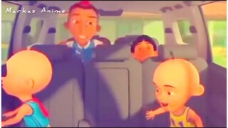 Noraknya ketika naik mobil baru
