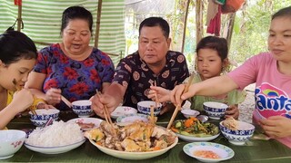 Mẹ Làm Món Gà Hấp Mướp Cho Cả Nhà Ăn Mừng Khi Ba Được Khỏe Lại| TKQ & Family T671