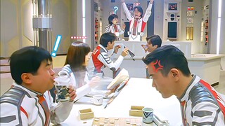 “野瑞总是谈一些不正常的恋爱！”