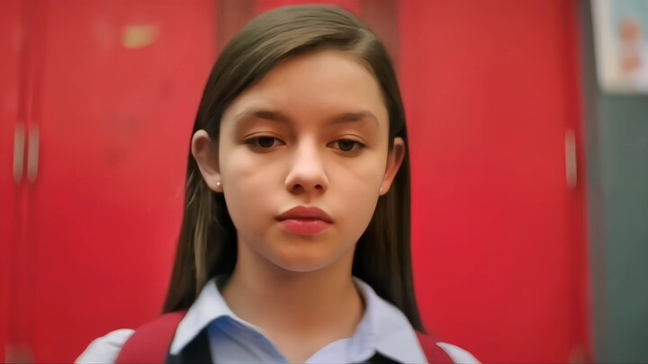 العم الغريب يذهب لاستقبال ابنة أخيه، ويصبحان أكثر تقاربًا على طول الطريق.