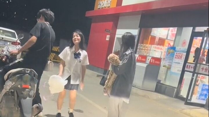 หนุ่มกุ้ยห้อยังคงเป็นเหมือนเทพเจ้า #หนุ่มกุ้ยห้อ