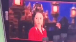 【贺思慕演舞姬路透】热巴请龚俊剧组喝霸王别姬！安居乐烨磕到了！脸上戴了流苏面帘！这摘下不得迷死我啊！慕胥辞