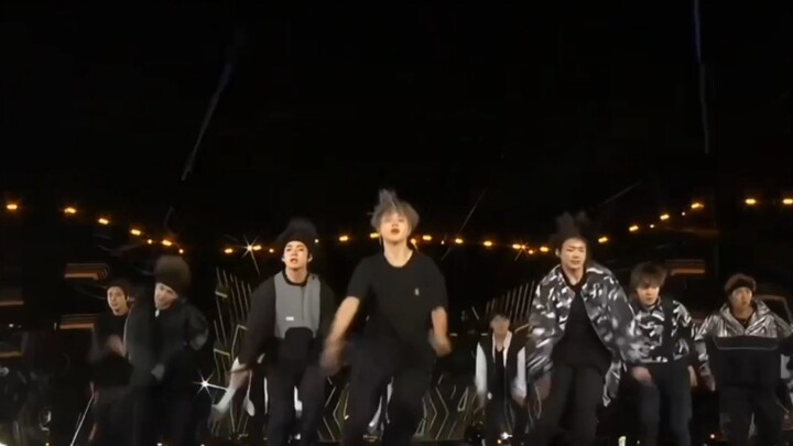 Mantap banget nih kuatnya! Kayaknya dia bakal meledak nih!