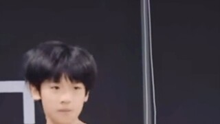 【Zhang Junhao】14-year-old Chinese dance leader dances to Hwasa's "Maria" in the practice room