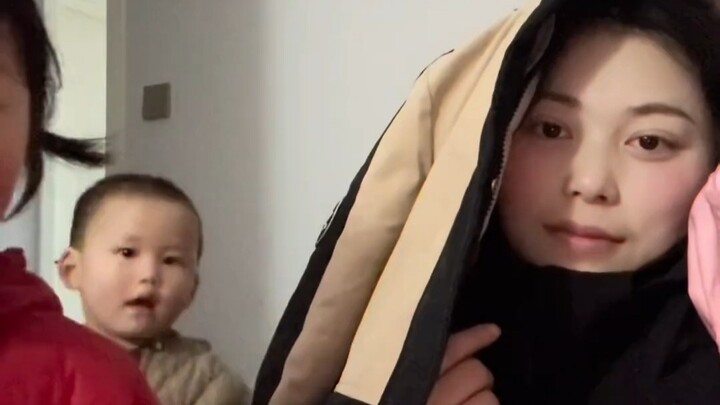 Playing hide-and-seek with little humans—seeing Mom on the phone is 99% hilarious; still not finding