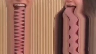 女：背着我偷偷练绝招？？