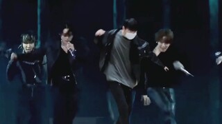 和防弹同台跳RUN BTS完美同步！！ 防弹少年团隐藏第八人出动