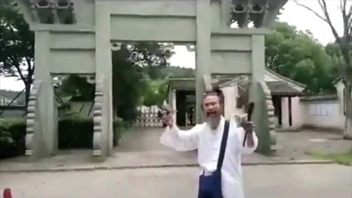 ออกไปล่าสัตว์ป่า กลับมาบ้านก็ไม่มีแล้ว