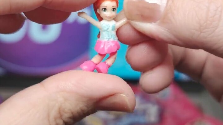 แกะกล่องถุงตาบอดใบเล็ก Polly Pocket สองใบ ~ ร่างเล็ก ๆ ของ QQ ที่เด้งนั้นน่าสนใจมาก [แกะกล่องของเล่น