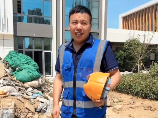 Semua orang nanya kenapa beberapa hari ini gak upload video? Soalnya belakangan ini aku lagi kerja d