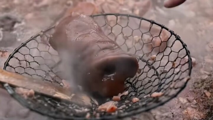 Itu Zheng Hong makan daging kepala babi gratis