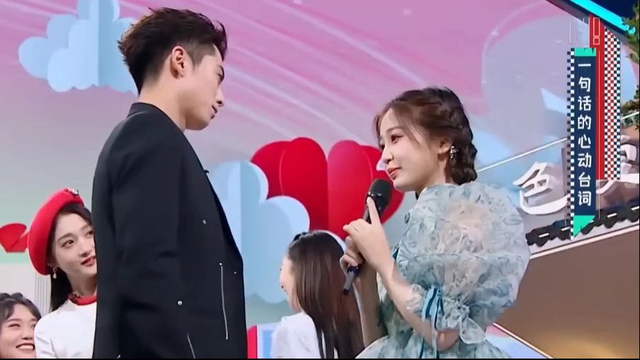 Dylan Wang and Esther Yu Moments on Hello Saturday - Eng Subs - BiliBili