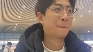 相差十二岁的姐弟恋！女孩说“真香”，男孩第一次去她家…#杭州 #姐弟恋 #过年