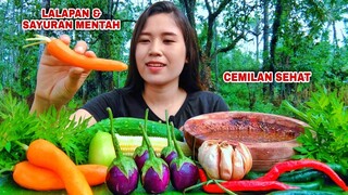 MAKAN LALAPAN MENTAH SAYURAN MENTAH TANPA NASI RAW VEGETABLES#mukbanglalapan#rawvegetables#asmr